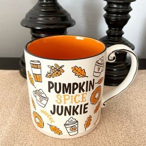 🆕PUMPKIN SPICE JUNKIE Ceramic Mug
